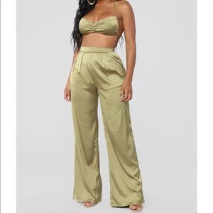 Fashion Nova olive green set